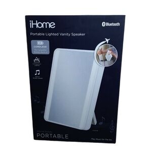 🎅🏽iHome White Portable Bluetooth Speaker